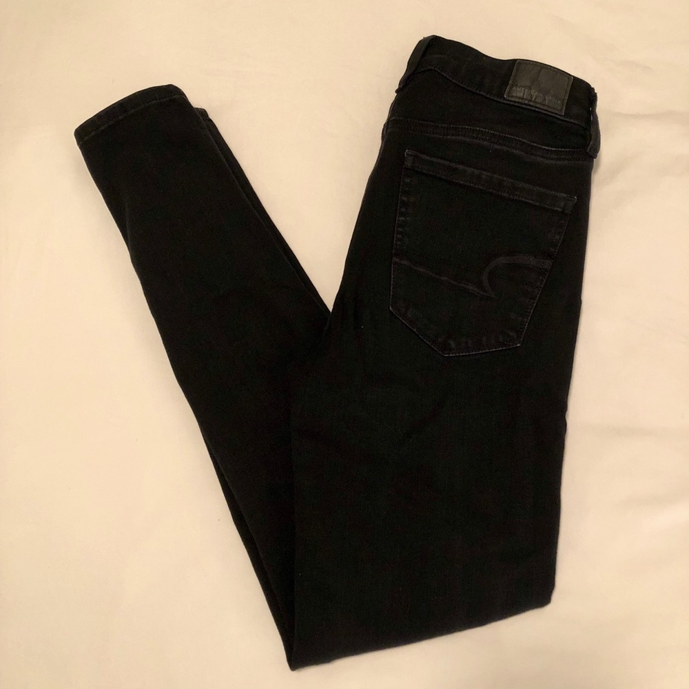 american eagle black super high waisted jeans